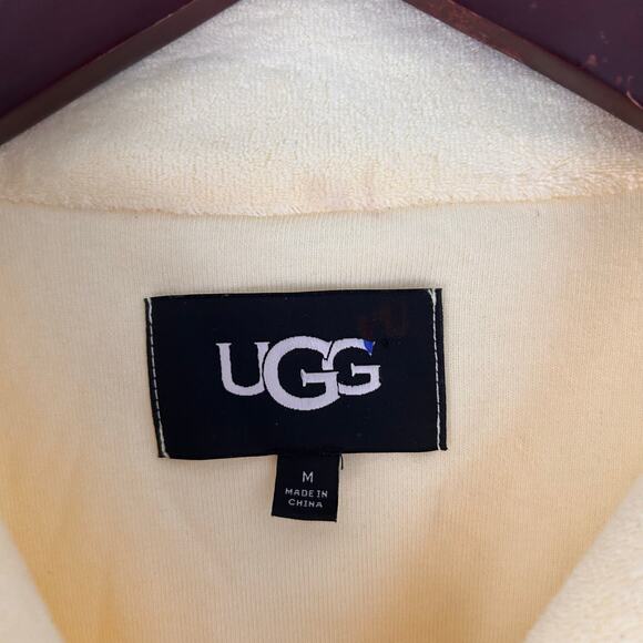 UGG Saniyah Short Sleeve Terry Cloth Button Down Shirt Size Medium - Picture 6 of 6